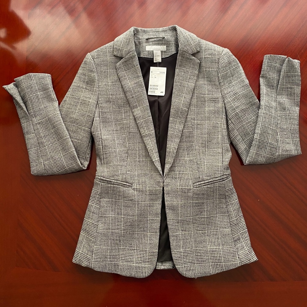 H&M blazer with tags